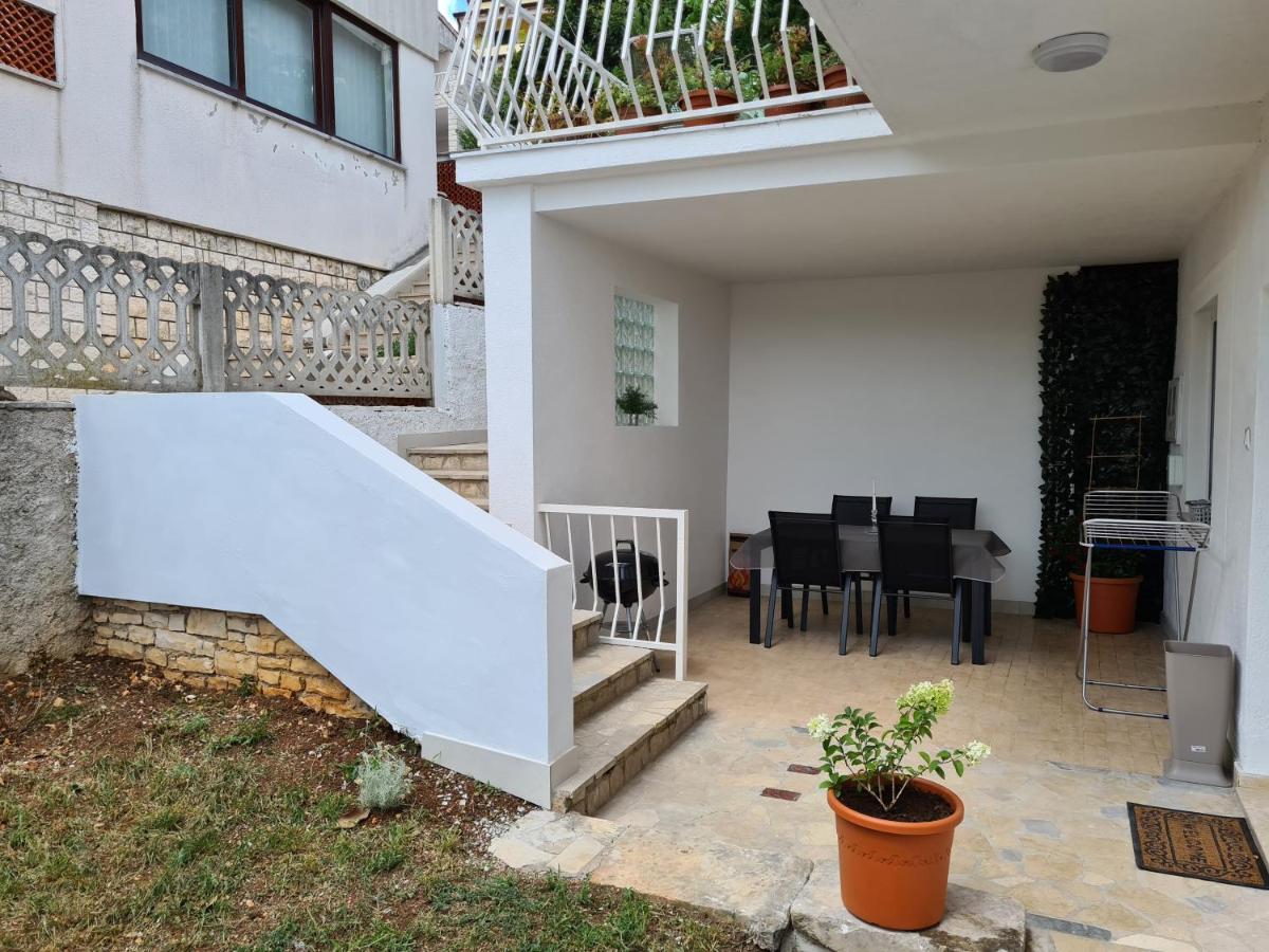 Apartments Zahtila - Pina Rabac Exteriér fotografie