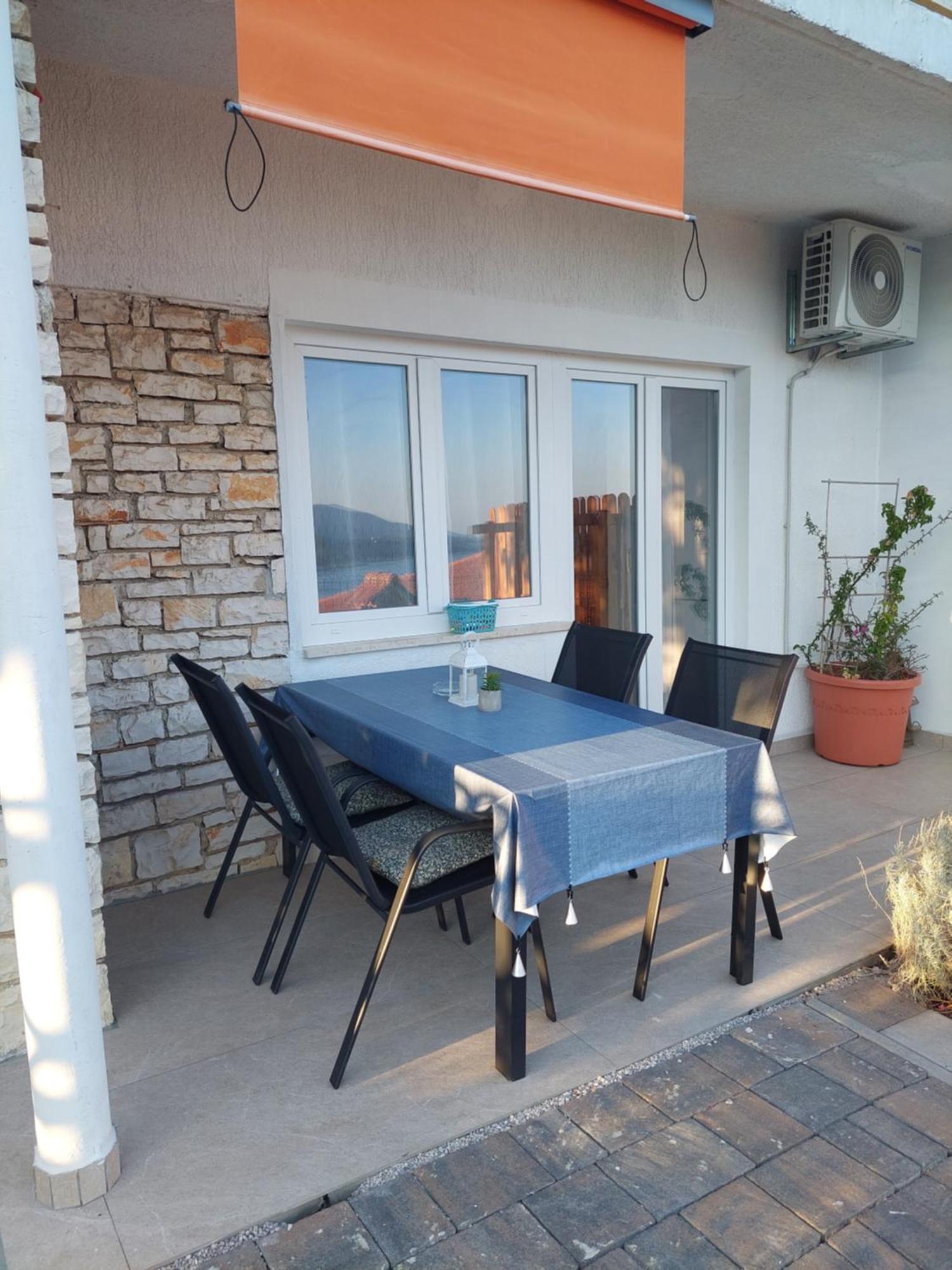 Apartments Zahtila - Pina Rabac Exteriér fotografie